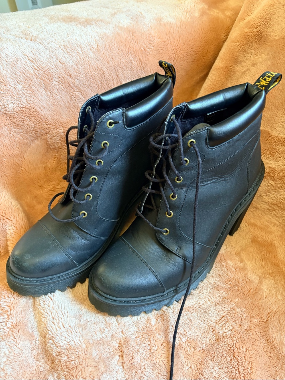 Dr Martens Averil leather heeled ankle boots
